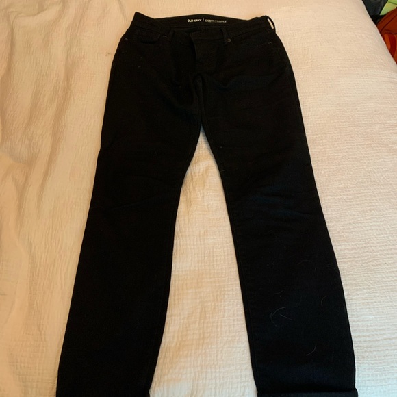Old Navy Black Curvy Straight Leg Jeans - Picture 2 of 4